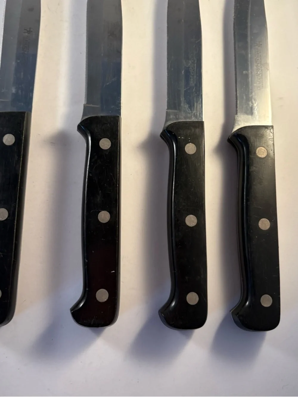 Lot 7 JA Henckels Assorted Knives And Sharpener Eversharp / Fine Edge Pro Steak